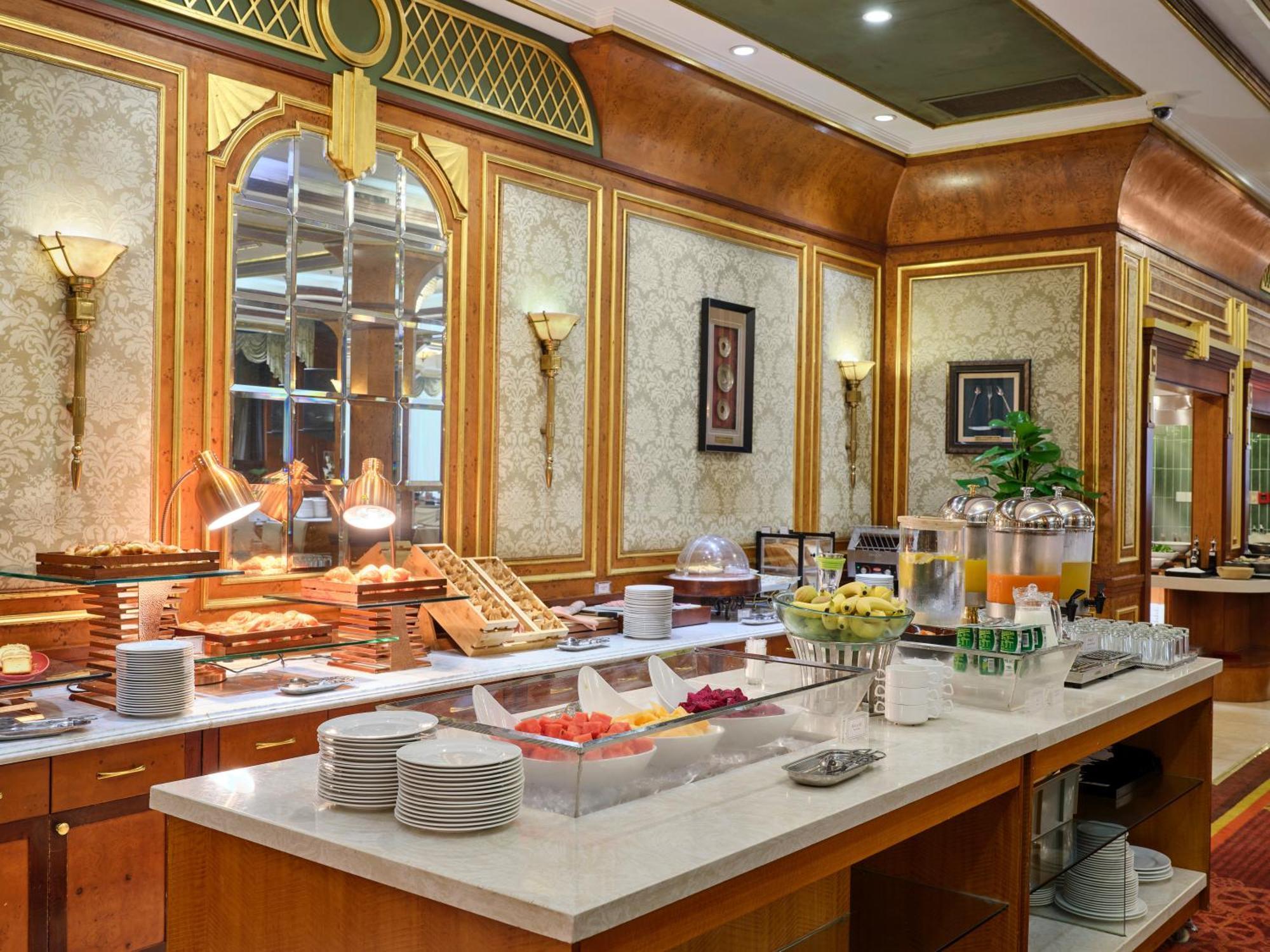 Hotel Park - Hudec Excellent Historical Building - Priority Access For Classic Butterfly Cookies Without Queuing To Guests 4*